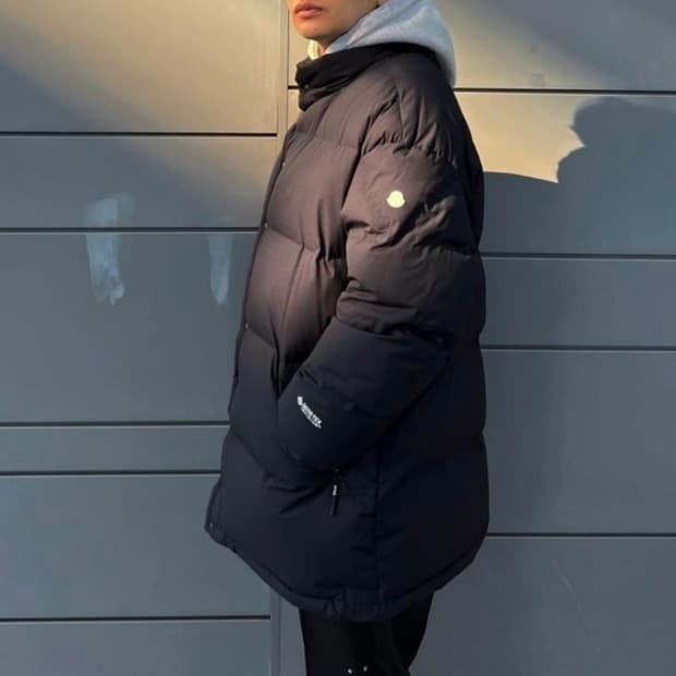 몽클레르 하이크 네이비 패딩