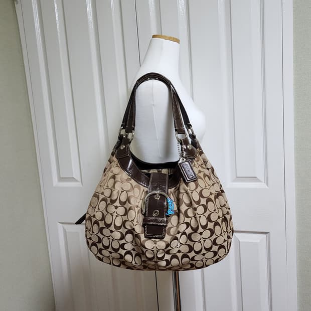 코치 소호린 호보 숄더백 