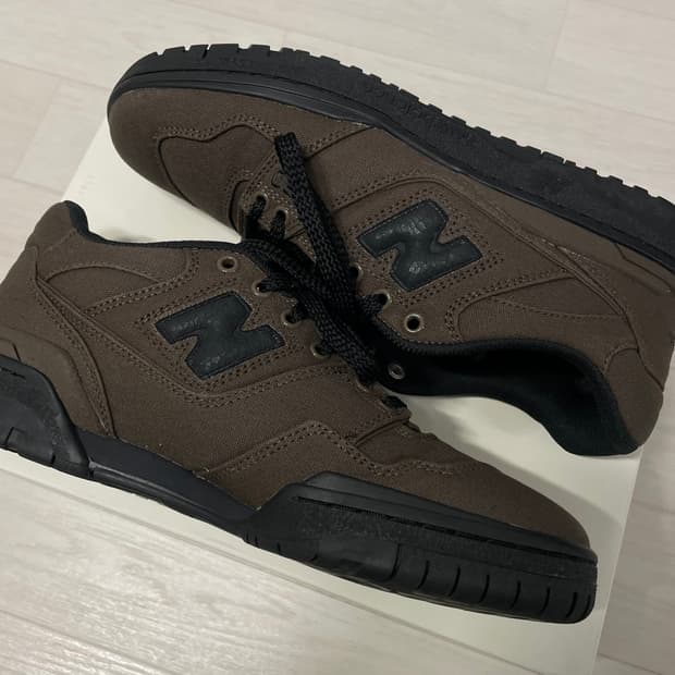 [285] 뉴발란스 x 디네댓 550