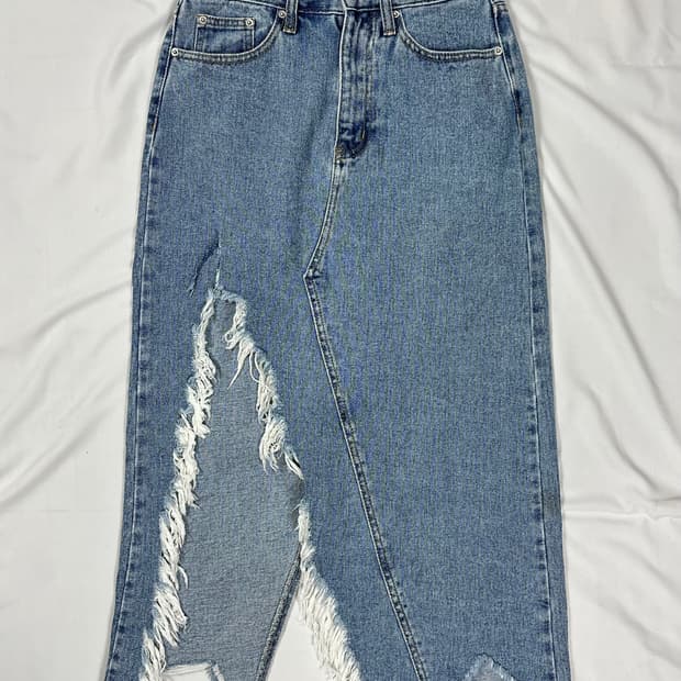 Bershka 컷오프 데님 스커트