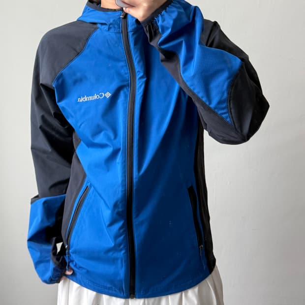 [M] 컬럼비아 블루 바람막이