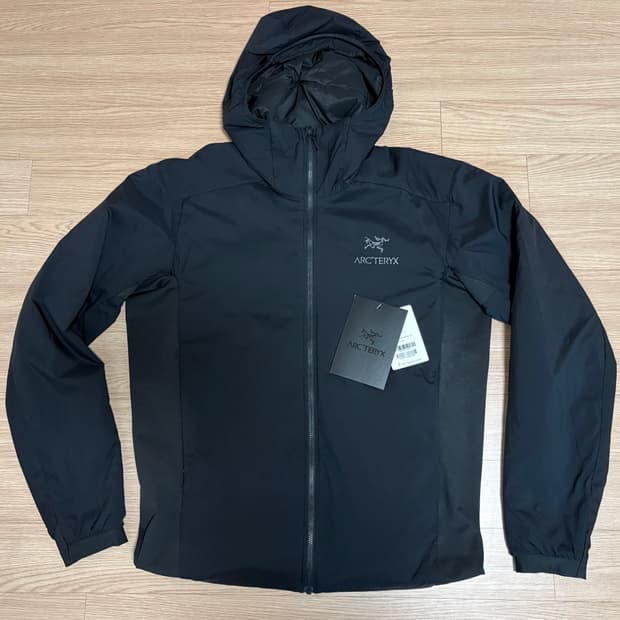 아크테릭스 아톰 LT 후디 블랙