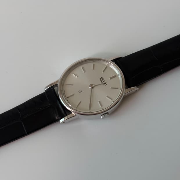 1980s Silver Oval Ladies Quartz