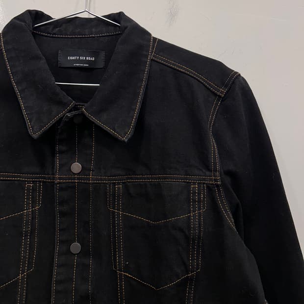 86로드 데님 스티치 샐비지 흑청 트러커자켓
