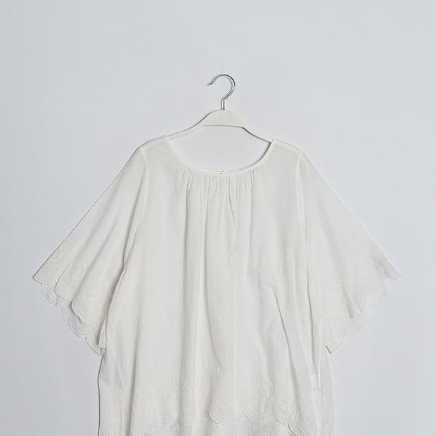 LEPSIM LOWRYS FARM Scallop Tunic Top