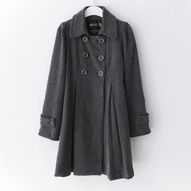 pleats button coat 
