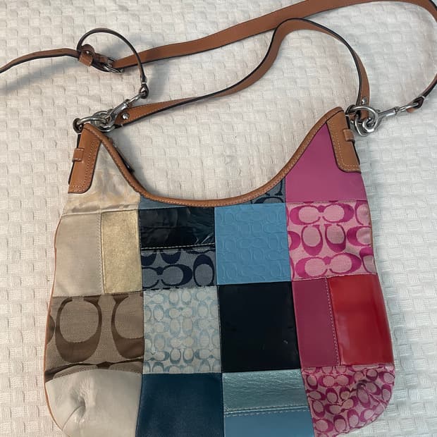 코치가방 팝니다