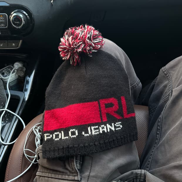 폴로랄프로렌 진스 폼폼 비니