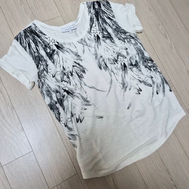 산드로 반팔 티셔츠 1사이즈