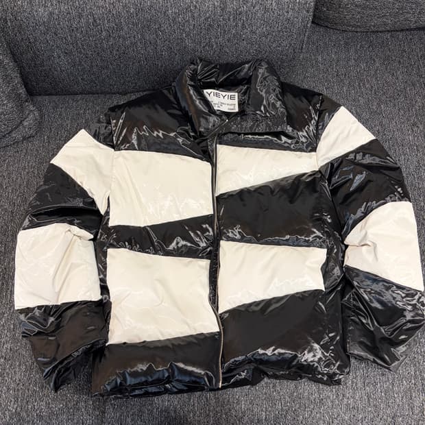 YIE YIE 이에이에 패딩 블랙 화이트 