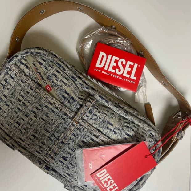 DIESEL 디젤 블루 데님 핸드백
