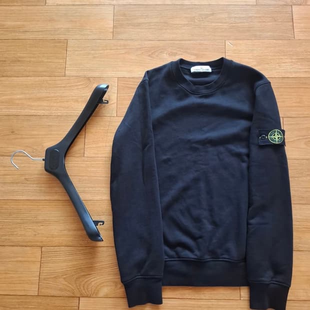 스톤아일랜드맨투맨 s