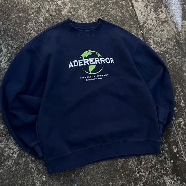 A1 아더에러 19F/W 유니버셜 스웻맨투맨