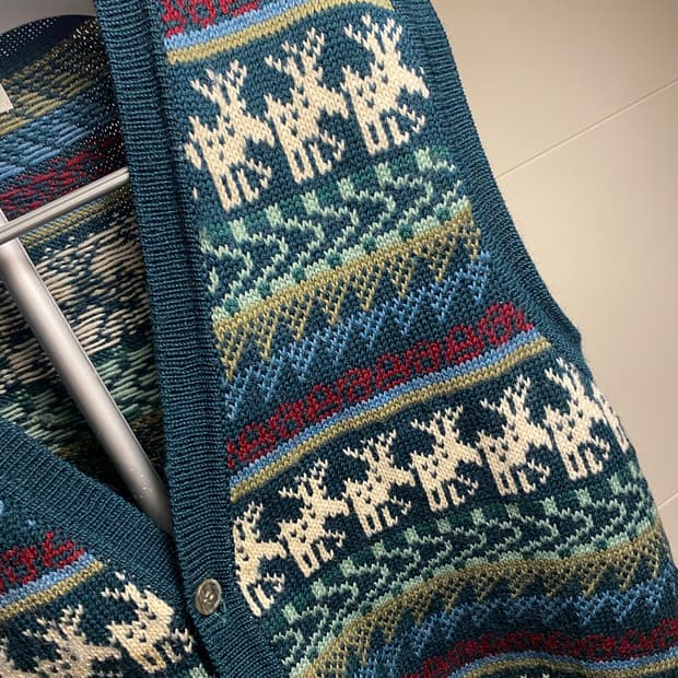 카리나 패턴 니트 조끼