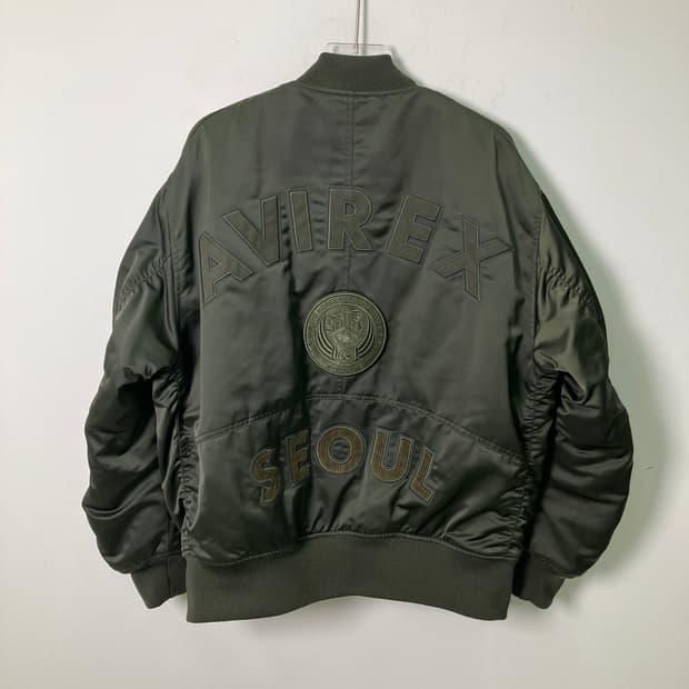 아비렉스 X 커스텀멜로우 Seoul 카키 ma-1 항공점퍼 S