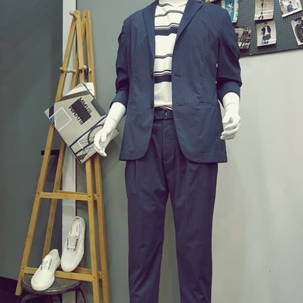 티아이포맨 스트라이프 원턱 세미 배기 슬랙스 팬츠