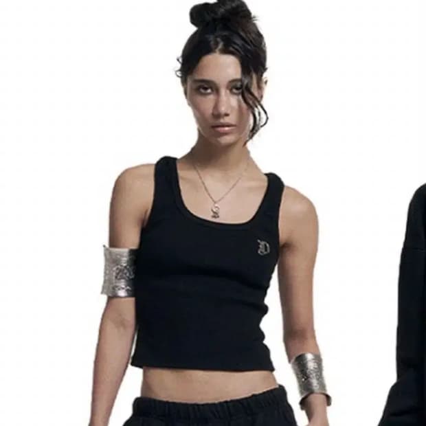 오도어 나시 슬리브리스 블랙