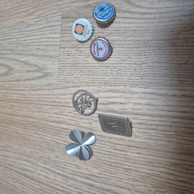 STU병뚜껑 브로치 외 타브랜드 브로치
일괄