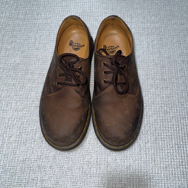 닥터마틴 3홀 브라운 레더