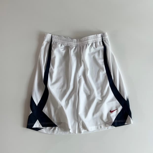 나이키 베스킷볼 트레이닝 버뮤다핏 쇼츠 L