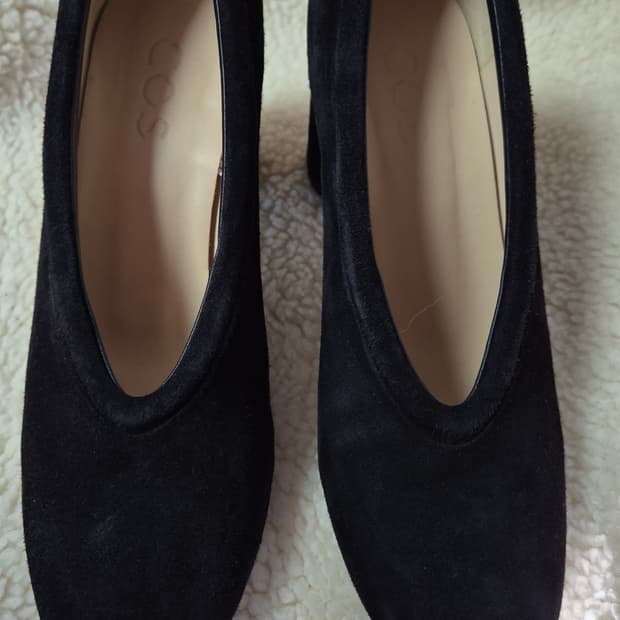 코스 스웨이드 슈즈37 