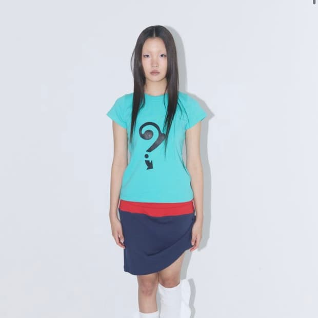 (구해요) Lye lye 심볼 프린팅 반소매 반팔 티셔츠