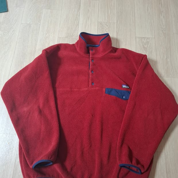 L 파타고니아 신칠라 레드 풀오버 플리스
