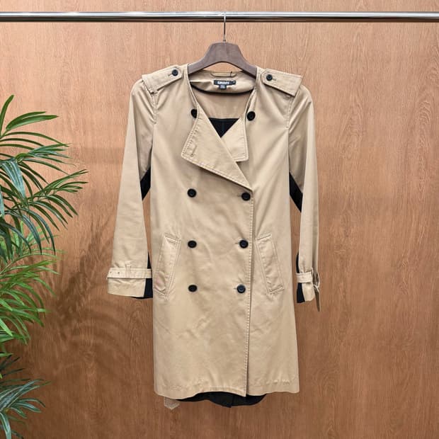 도나카란 뉴욕 트렌치 코트 더블 브레스티드벨트 스트랩 디테일 베이지