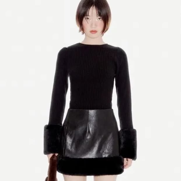 유희 퍼 트리밍 롱슬리브 니트 블랙