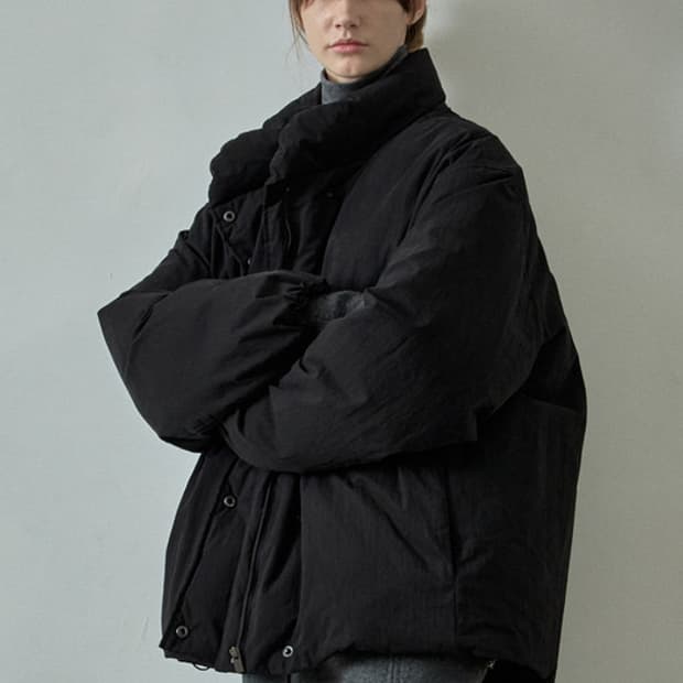 파사드패턴 볼륨푸퍼 구스다운 패딩 블랙 m