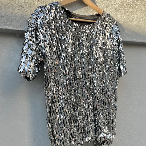 실버 스팽글 티셔츠