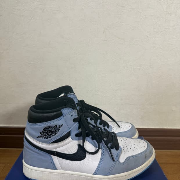 조던1 하이 유니버시티블루 275