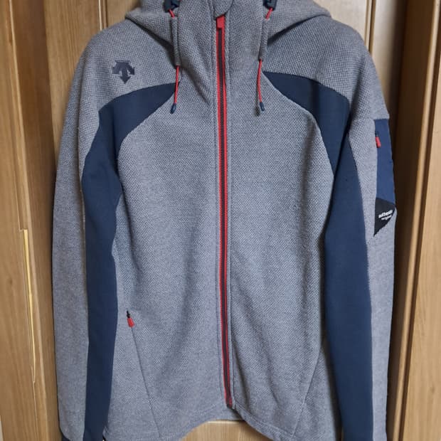 데상트 후드집업 남성100 