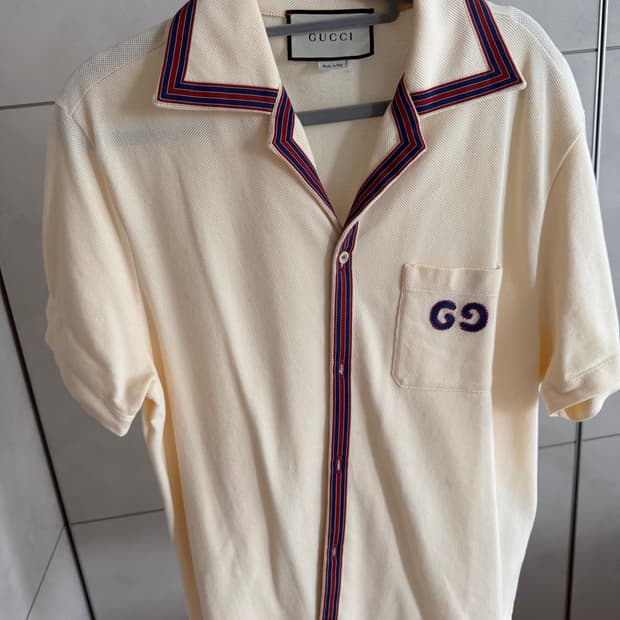 구찌 반팔 셔츠 팝니다