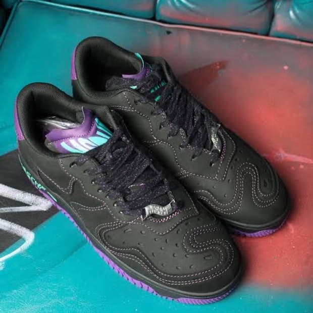 270) Super Normal 2 Mars Black