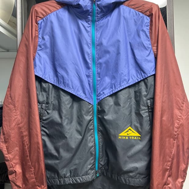 나이키 트레일 바람막이