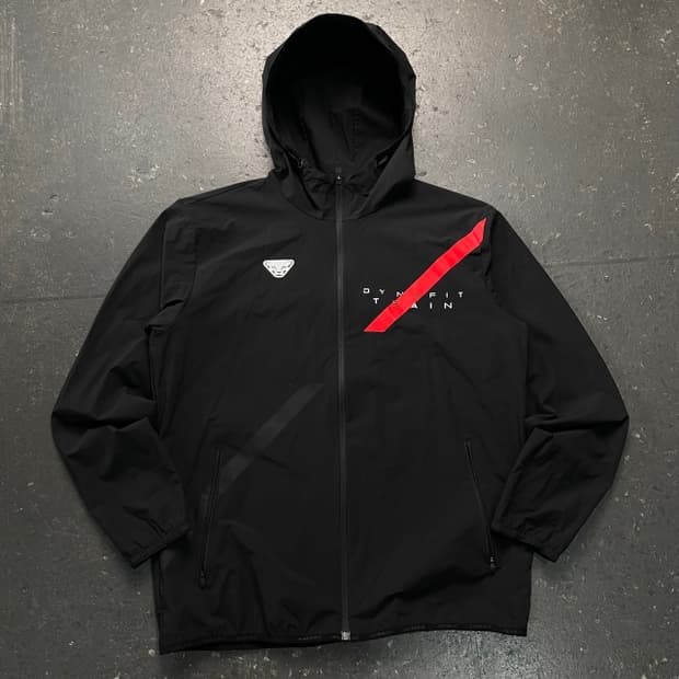 105 다이나핏 바람막이