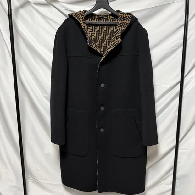 [S+급/52] 펜디 리버서블 캐시미어 후드 코트 블랙