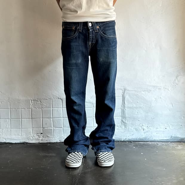 Levi’s Lot 907 부츠컷 진청 데님 팬츠