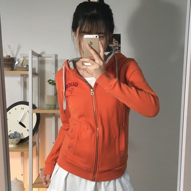 GUESS 오렌지 후드집업