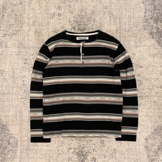 사스콰치패브릭스 스트라이프 헨리넥 롱슬리브