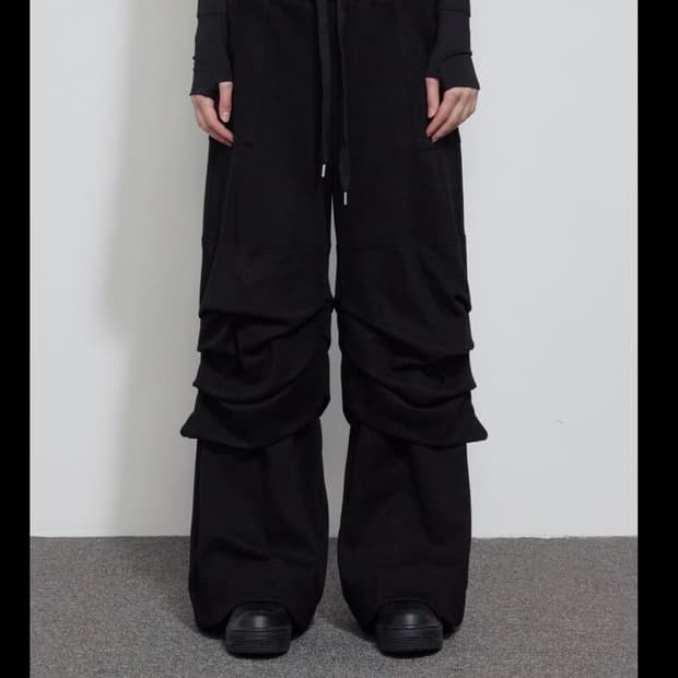 보헤미안서울 diagonal sweat pants