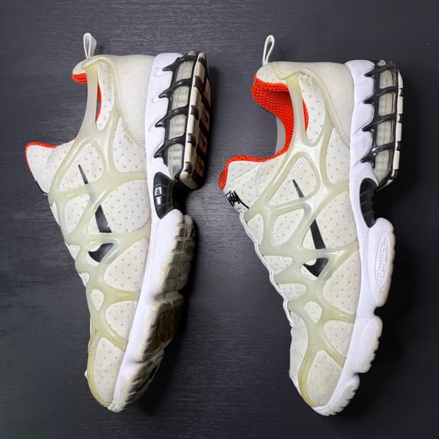 나이키 스투시 에어줌 스피리돈 쿠키니 화이트 270