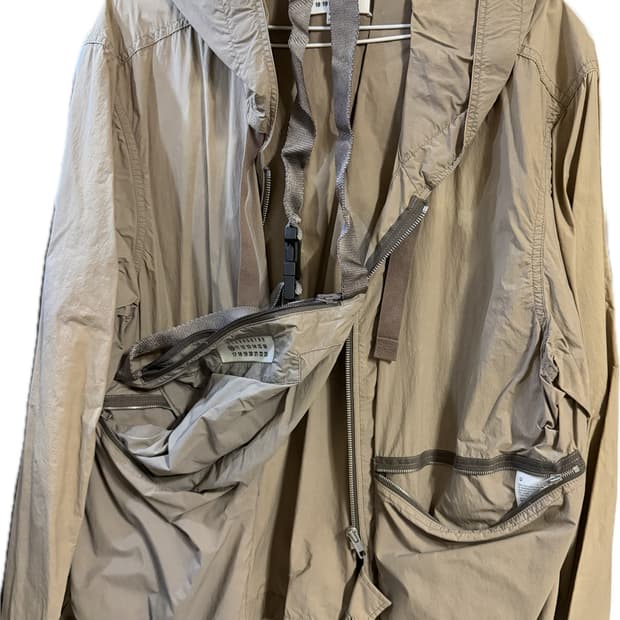 [마르지엘라] 바람막이 (EU 48)