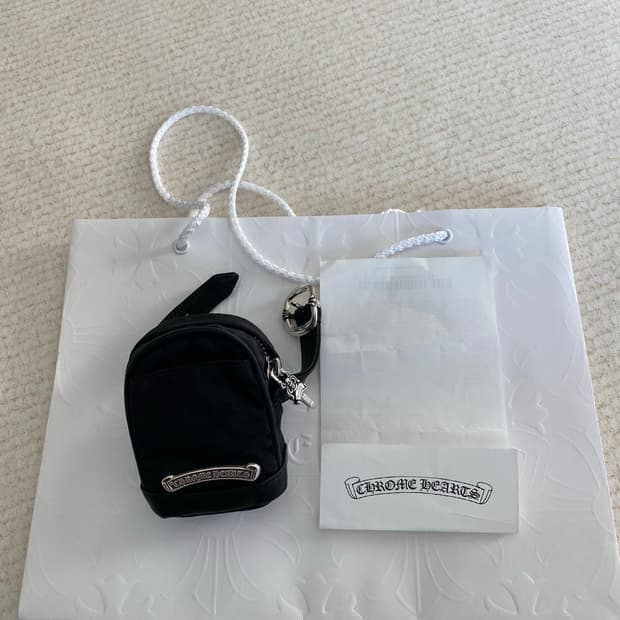 (새제품) 크롬하츠 미니가방 블랙컬러