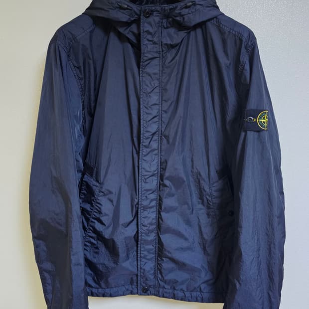 스톤아일랜드 크링클랩스 R-NY 윈드 레지스턴트 안티 드롭 후드 자켓