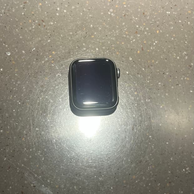 애플워치 se 40mm GPS+스트랩