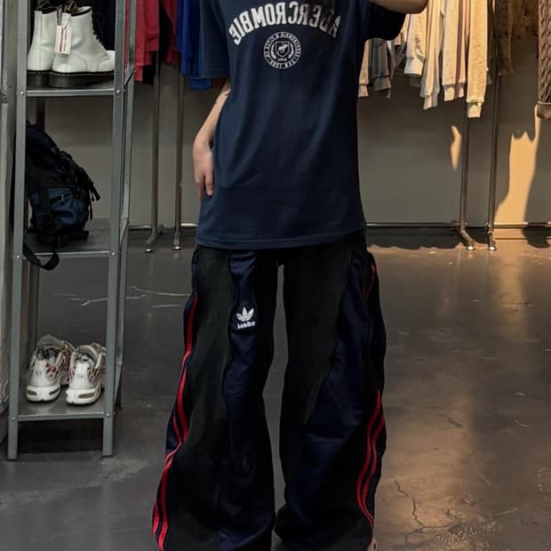 아베크롬비 스펠아웃 로고 반팔 A2816