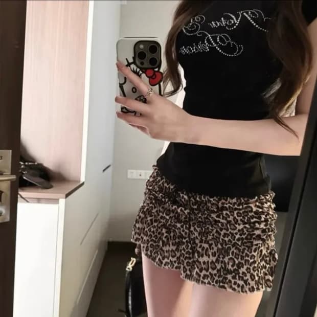 레오파드 셔링 스커트+ 큐빅 블랙 반팔 세트🖤