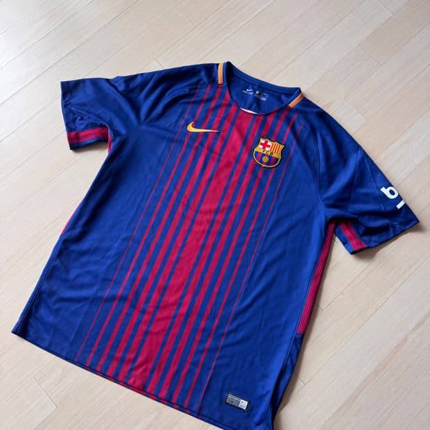 FC 바르셀로나 2017-18 시즌 유니폼
